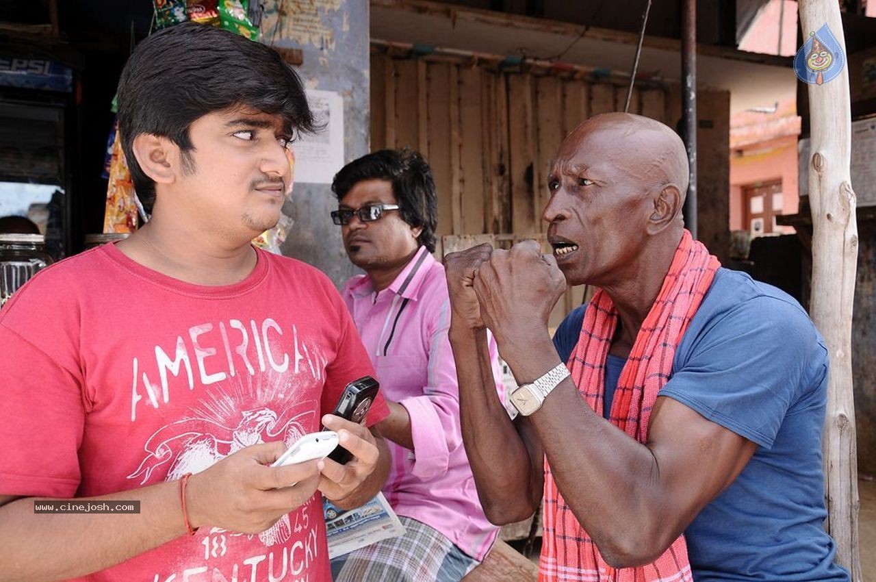 Akshaya's Nanbargal Narpani Mandram Tamil Movie Stills - 45 / 75 photos