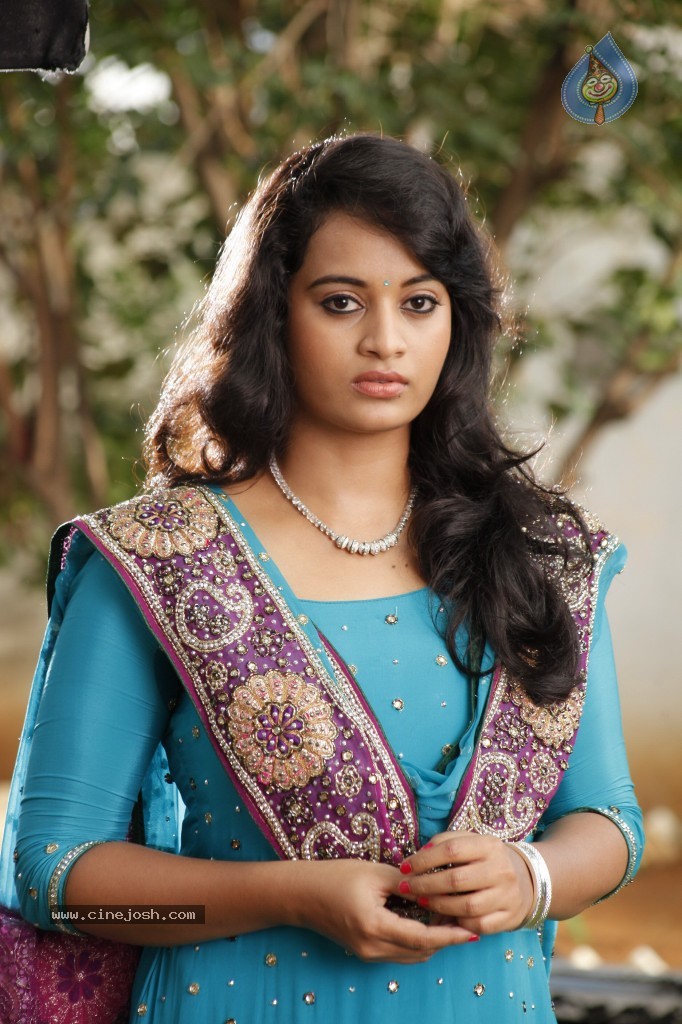 Ali Baba Okkade Donga Stills - 17 / 33 photos