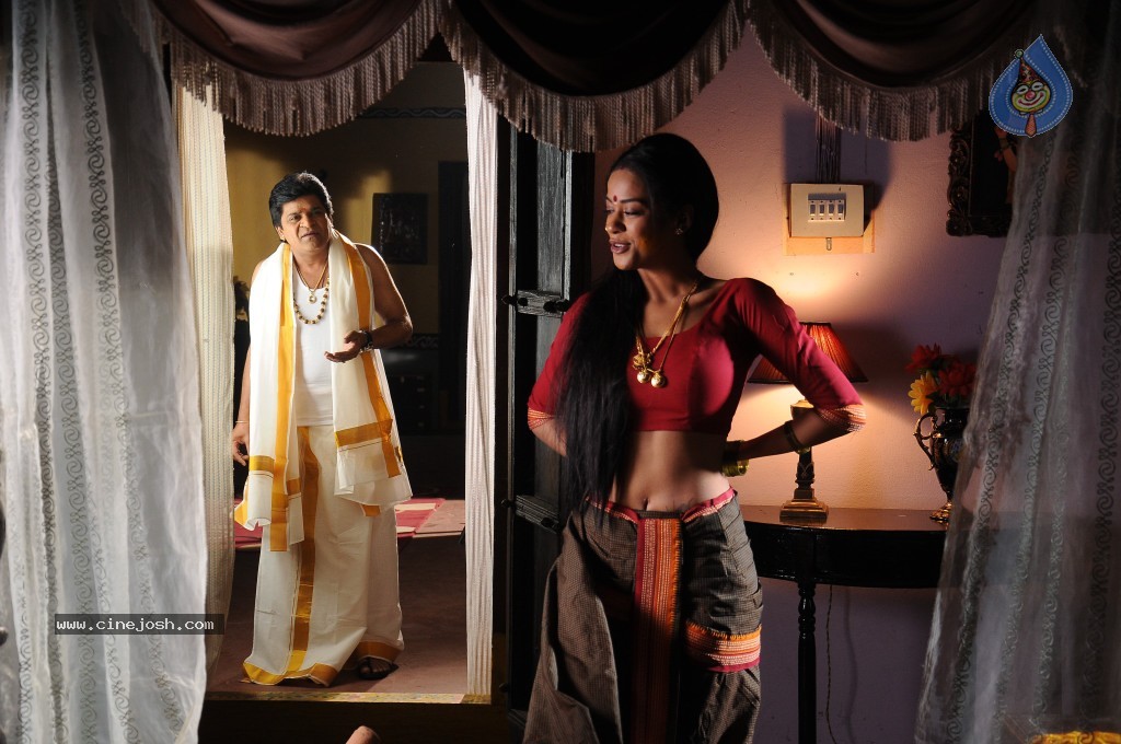 Ali with Mumaith Khan Stills - 30 / 150 photos