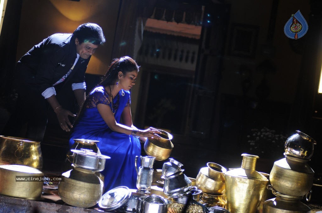 Ali with Mumaith Khan Stills - 39 / 150 photos