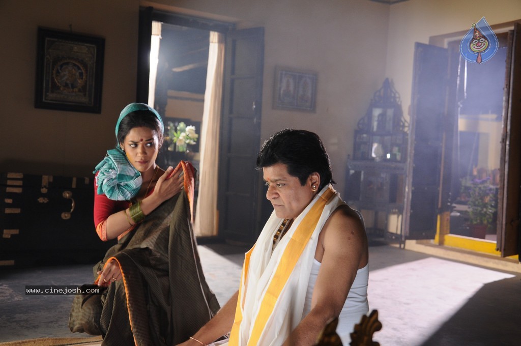 Ali with Mumaith Khan Stills - 49 / 150 photos