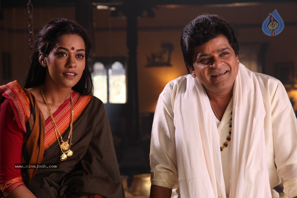 Ali with Mumaith Khan Stills - 67 / 150 photos
