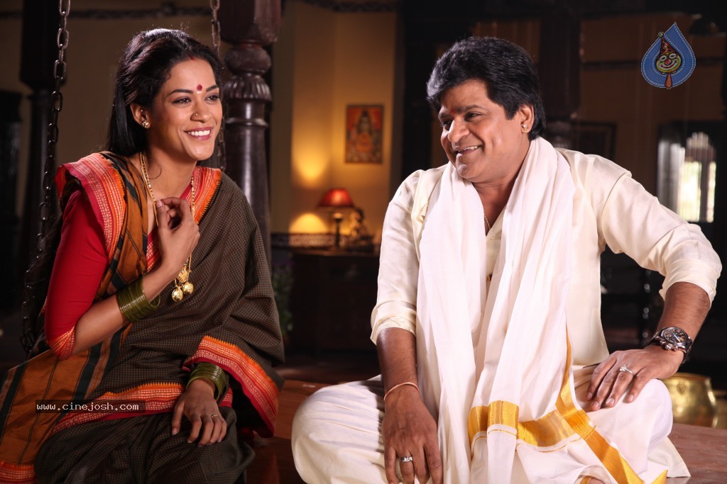 Ali with Mumaith Khan Stills - 75 / 150 photos