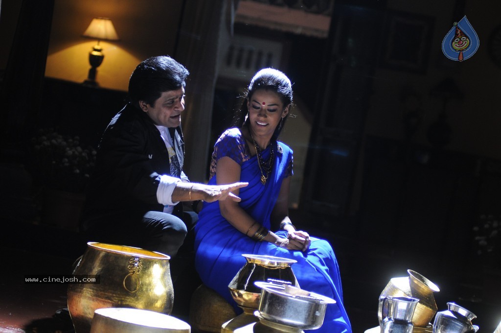 Ali with Mumaith Khan Stills - 83 / 150 photos