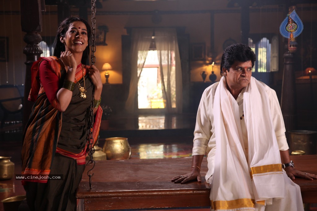 Ali with Mumaith Khan Stills - 94 / 150 photos