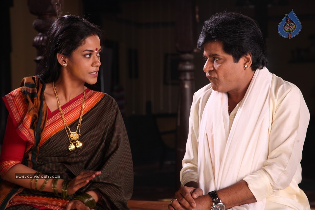 Ali with Mumaith Khan Stills - 133 / 150 photos