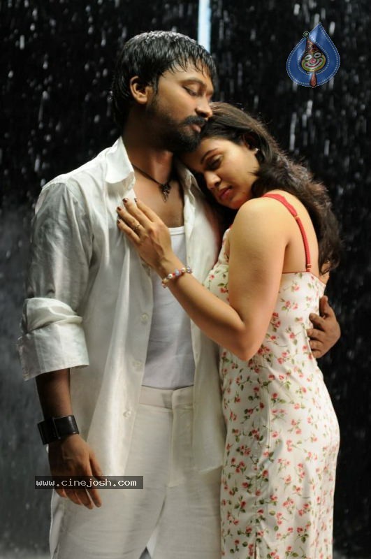   Alibaba Intlo Andaru Dongalu Movie Stills - 14 / 30 photos