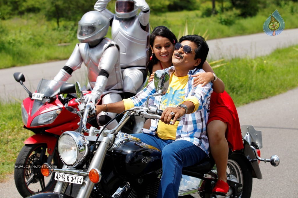 Alibaba Okkade Donga Movie New Stills - 12 / 27 photos