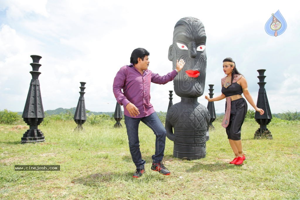 Alibaba Okkade Donga Movie New Stills - 22 / 27 photos
