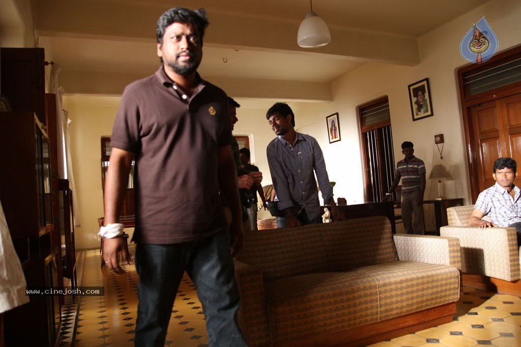 All in All Azhagu Raja Tamil Movie Photos - 3 / 20 photos