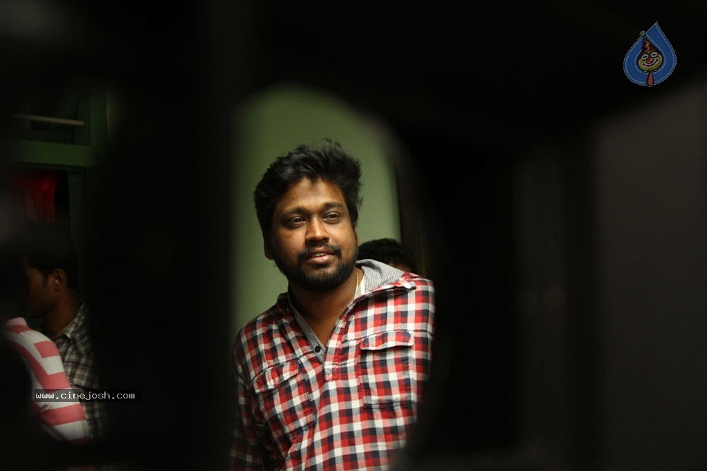 All in All Azhagu Raja Tamil Movie Photos - 9 / 20 photos