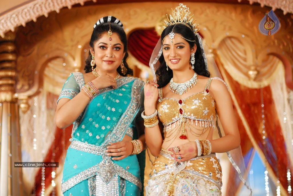 Allari Naresh Friendly Movies Movie New Stills - 5 / 11 photos