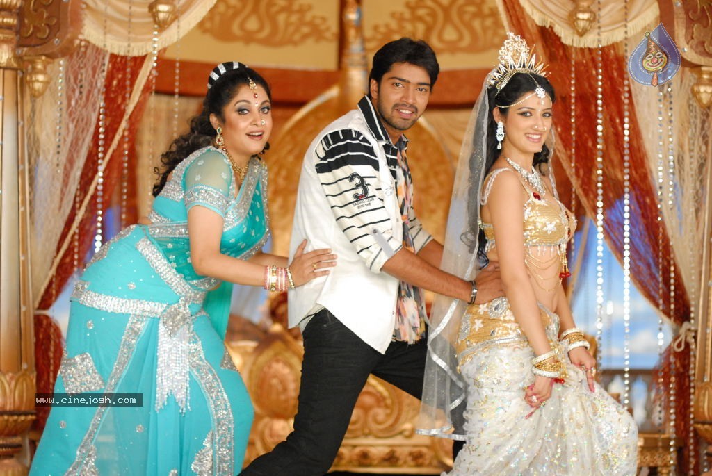Allari Naresh Friendly Movies Movie Photos - 9 / 9 photos