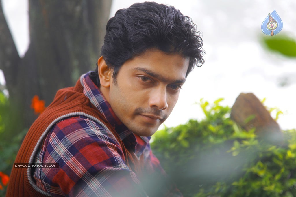 Amara Kaaviyam Tamil Movie Stills - 25 / 55 photos