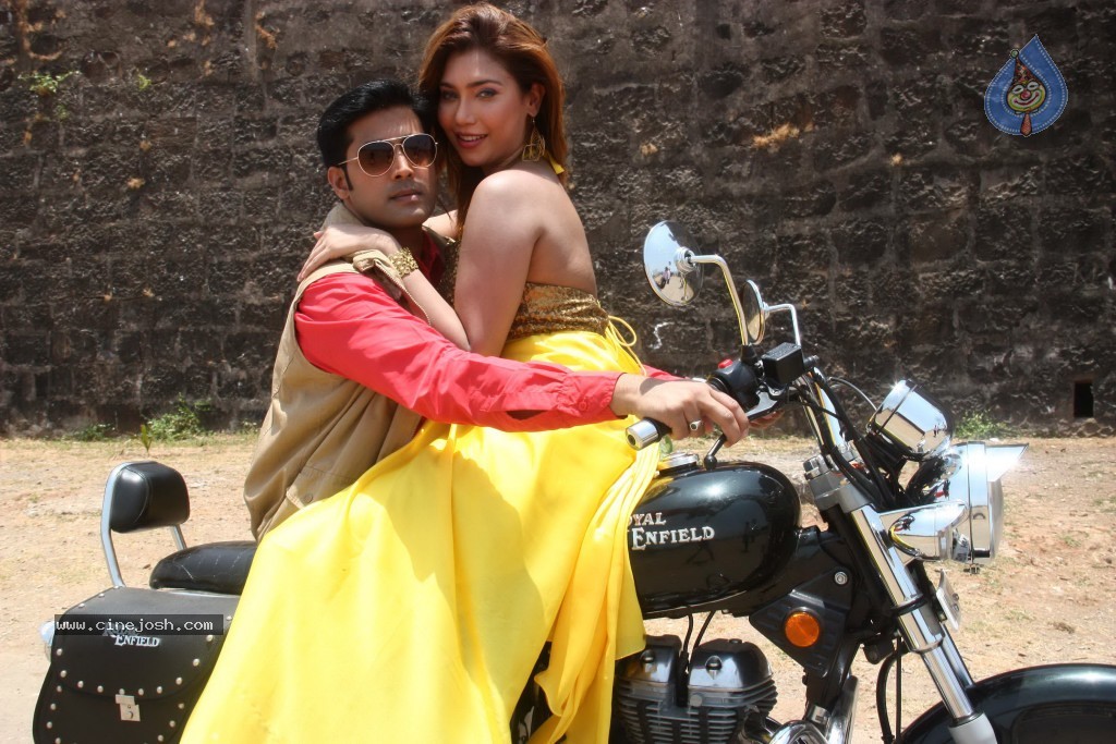 Amavasya Movie Hot Stills - 14 / 14 photos