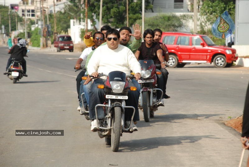 Amayakudu Movie New Stills - 43 / 101 photos