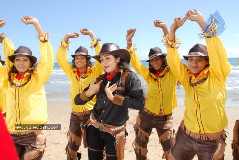 Amayakudu Movie New Stills - 58 / 101 photos