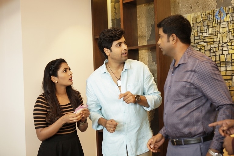 Ami Tumi Movie Photos - 1 / 4 photos