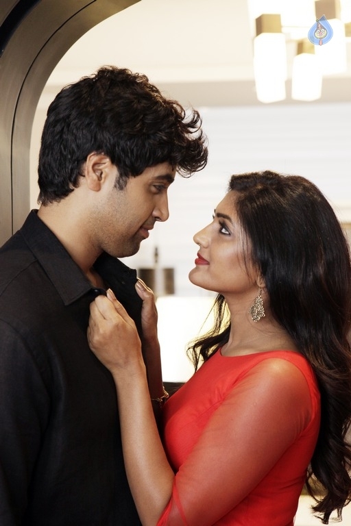 Ami Tumi Movie Photos - 3 / 4 photos