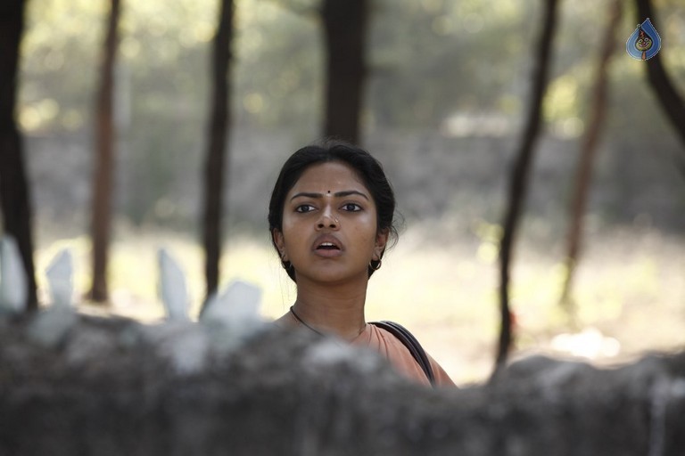 Amma Kanakku Tamil Movie Photos - 7 / 57 photos