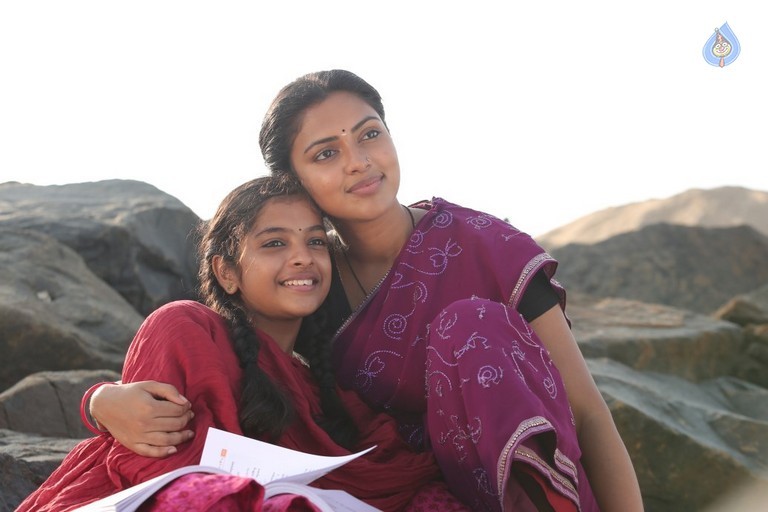Amma Kanakku Tamil Movie Photos - 9 / 57 photos