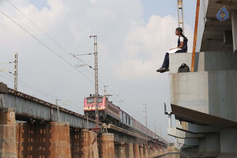 Amma Kanakku Tamil Movie Photos - 29 / 57 photos