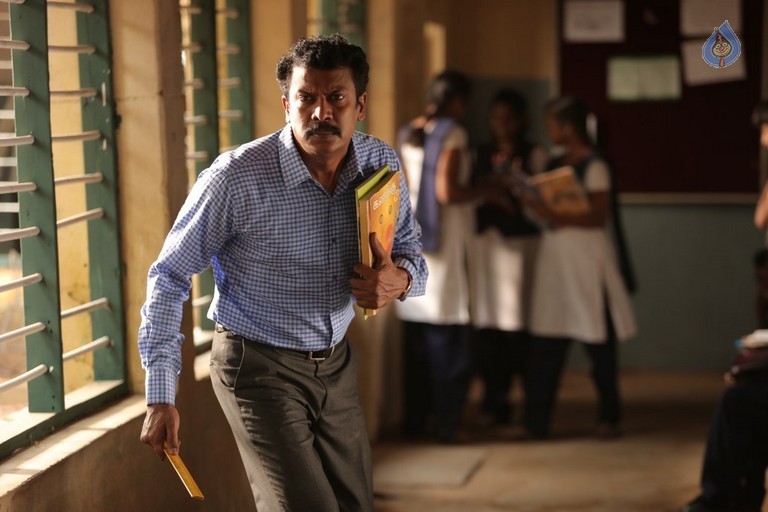 Amma Kanakku Tamil Movie Photos - 38 / 57 photos