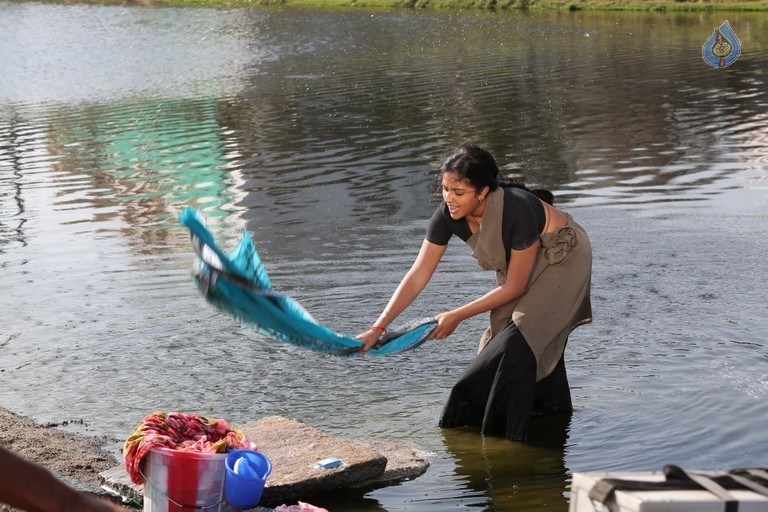 Amma Kanakku Tamil Movie Photos - 55 / 57 photos