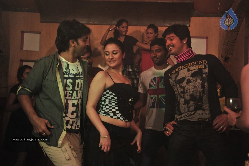 Amma Nanna Oorelithe Movie Item Song Stills - 16 / 94 photos