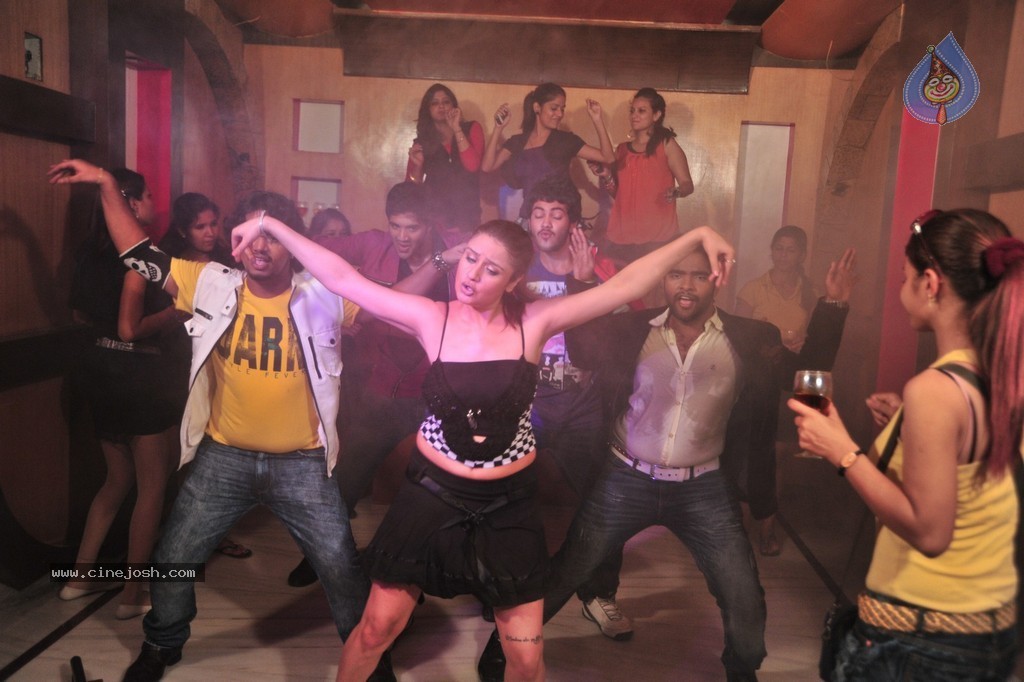 Amma Nanna Oorelithe Movie Item Song Stills - 22 / 94 photos