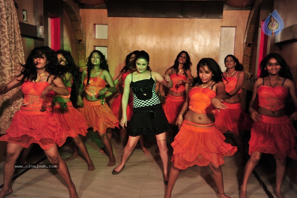 Amma Nanna Oorelithe Movie Item Song Stills - 43 / 94 photos