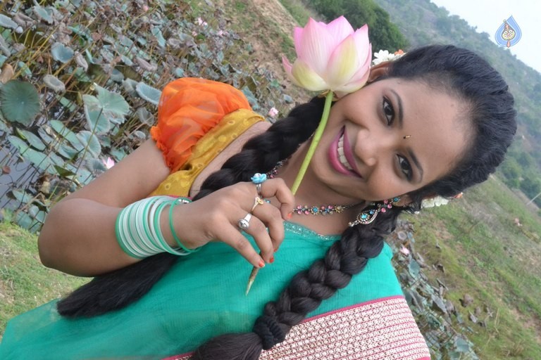 Ammayi Aaruguru Movie Photos - 22 / 50 photos