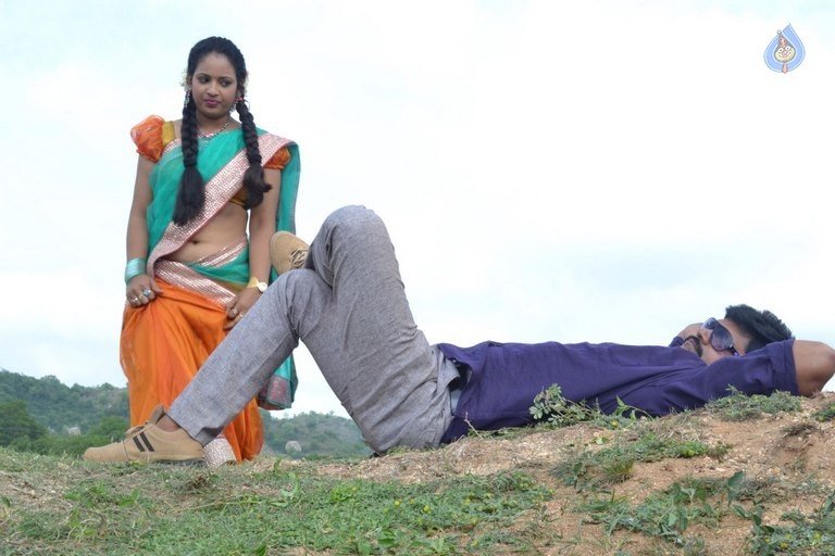 Ammayi Aaruguru Movie Photos - 33 / 50 photos