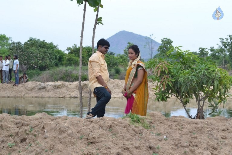 Ammayi Aaruguru Movie Photos - 45 / 50 photos