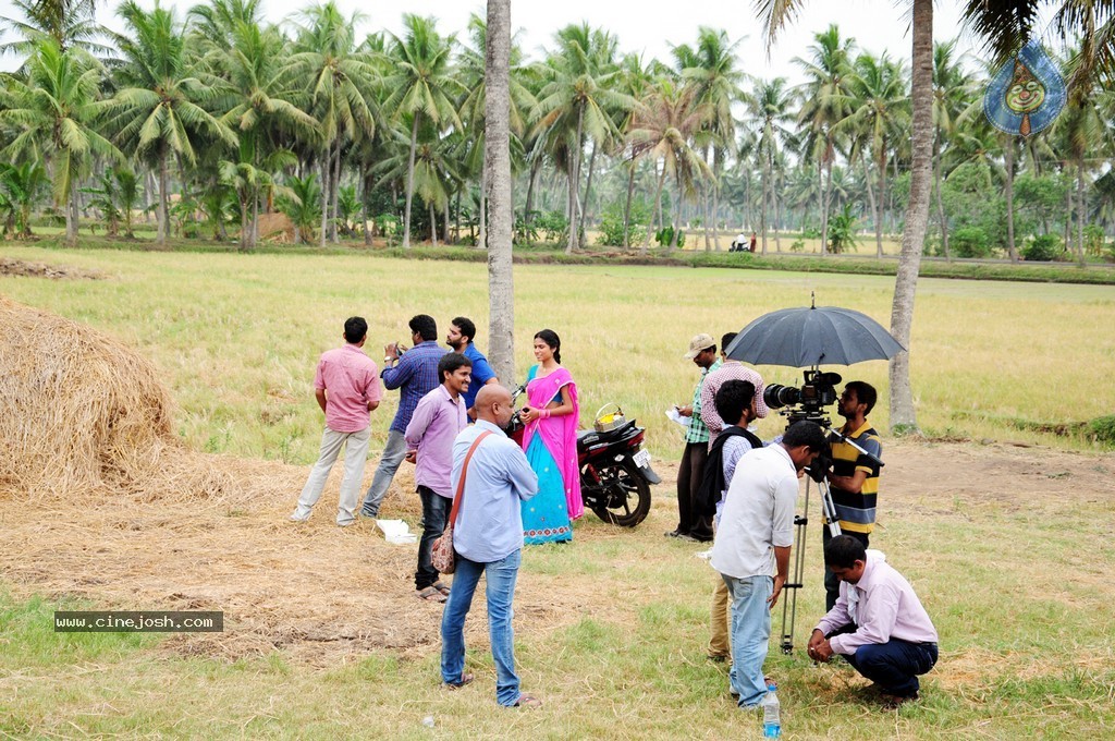 Ammayi Devadas Aithe Movie Working Stills - 7 / 23 photos
