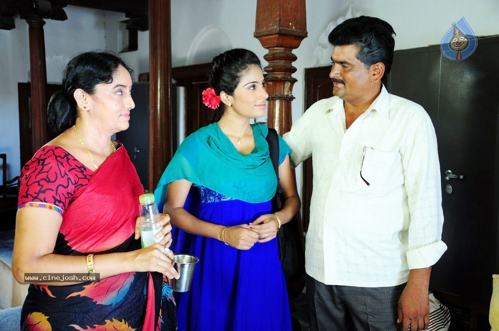 Ammayi Devadas Aithe Movie Working Stills - 10 / 23 photos