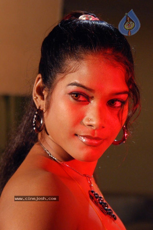 Ammayila Tirugubatu Movie Spicy Stills  - 16 / 18 photos