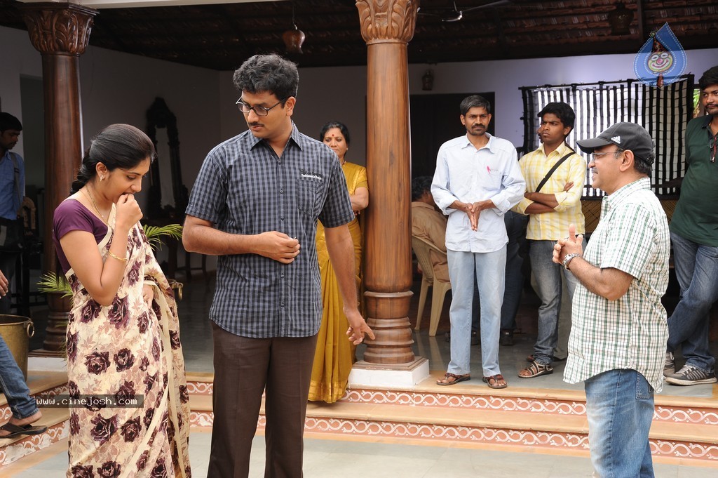 Amrutham Chandamamalo Stills - 10 / 39 photos