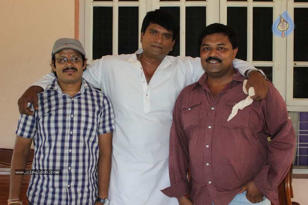 Anaganaga Movie Hot Stills - 8 / 273 photos