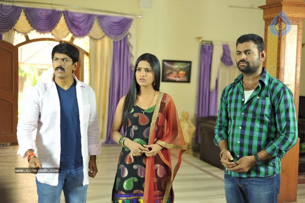 Anaganaga Movie Hot Stills - 20 / 273 photos