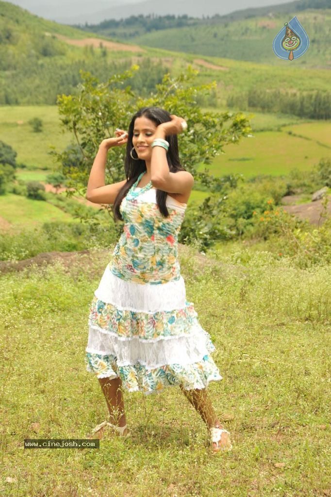 Anaganaga Movie Hot Stills - 65 / 273 photos