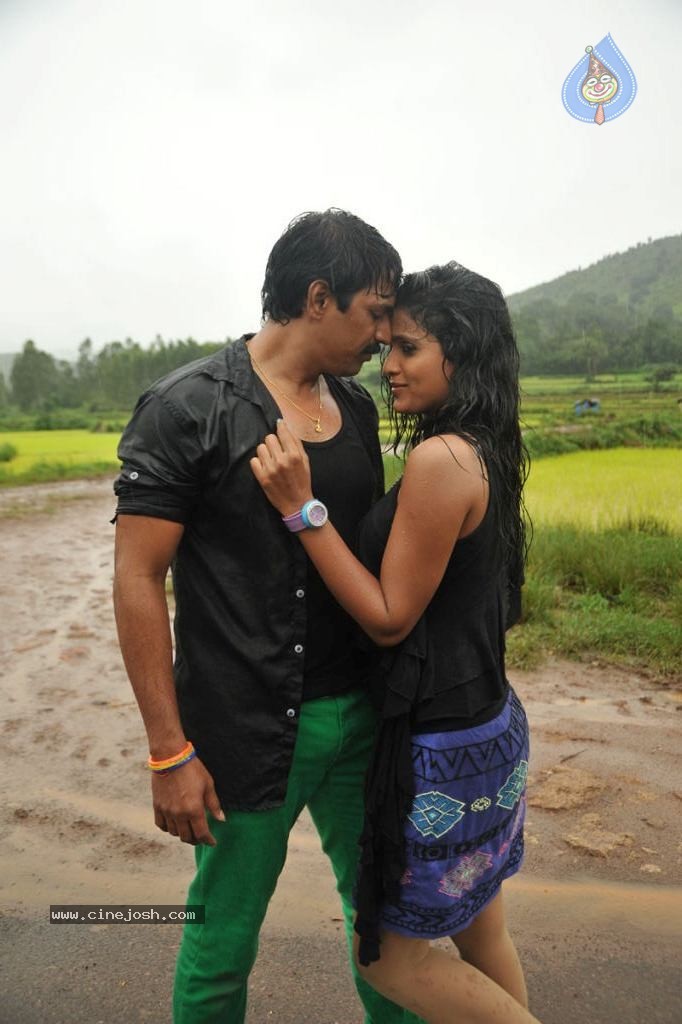Anaganaga Movie Hot Stills - 259 / 273 photos