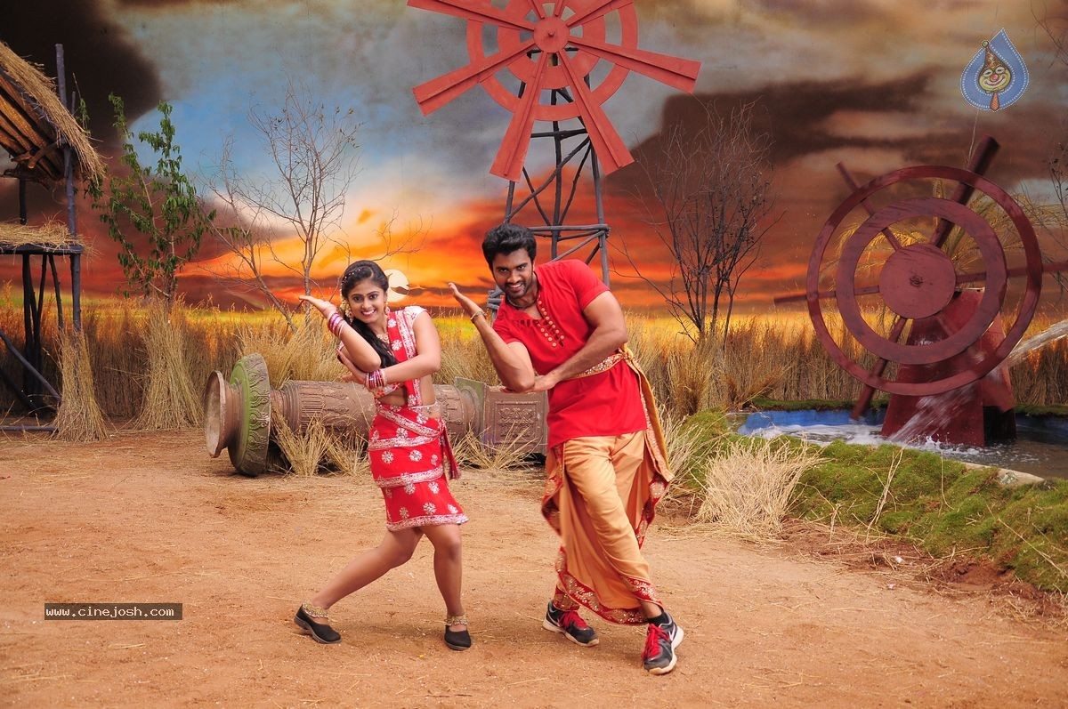 Anaganaga Oka Chitram Stills - 8 / 12 photos