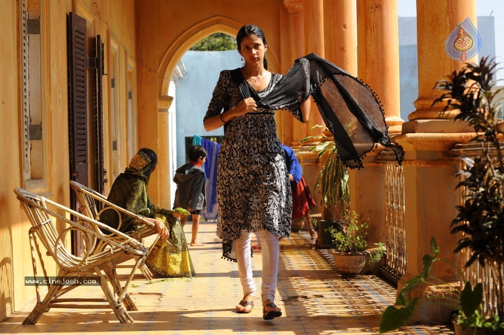 Andala Rakshasi Movie New Stills - Photo 9 of 42