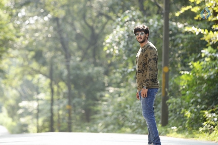 Andamaina Jeevitham Movie Photos - 8 / 17 photos