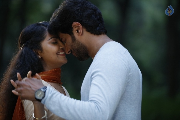 Andamaina Jeevitham Movie Photos - 9 / 17 photos