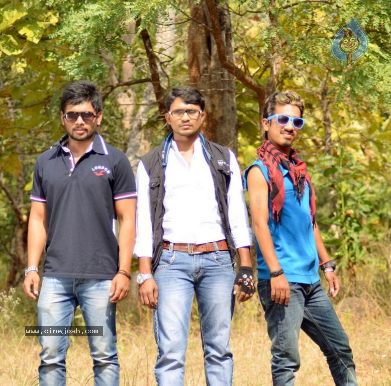 Andamaina Maaya Movie Stills - 11 / 17 photos