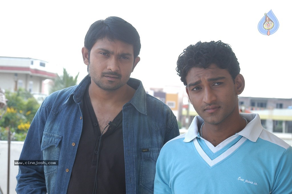 Andarila Nenoo Preminchanu Movie Stills  - 11 / 43 photos