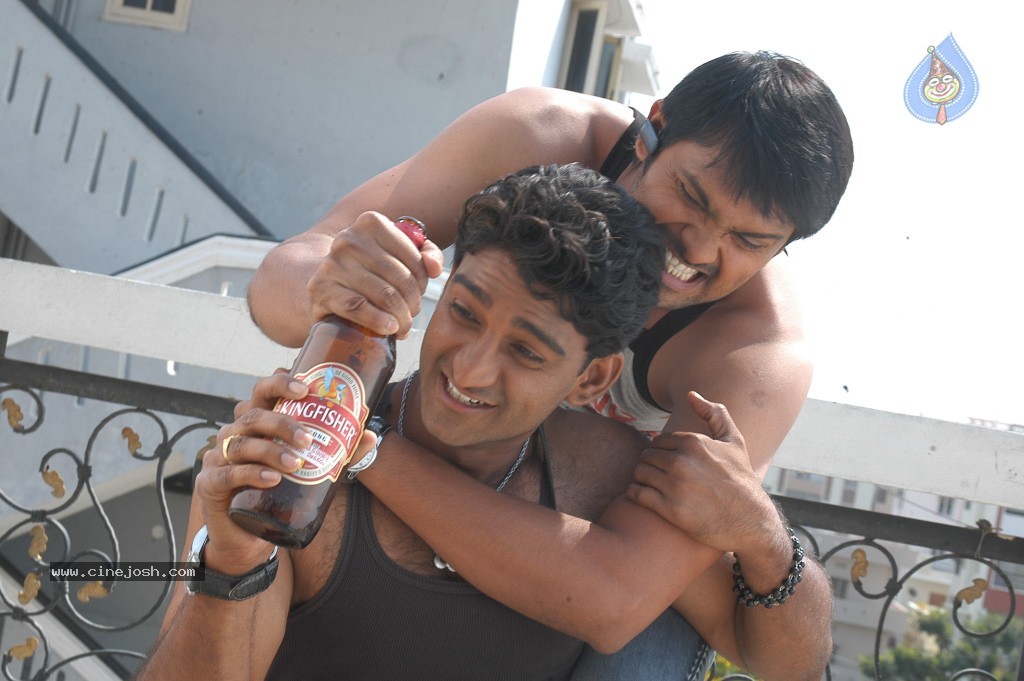 Andarila Nenoo Preminchanu Movie Stills  - 23 / 43 photos