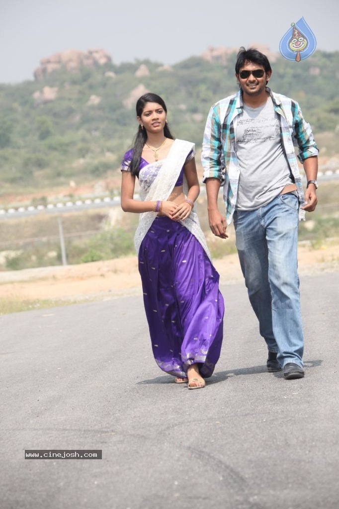 Andarila Nenu Preminchanu Movie Stills - 14 / 31 photos